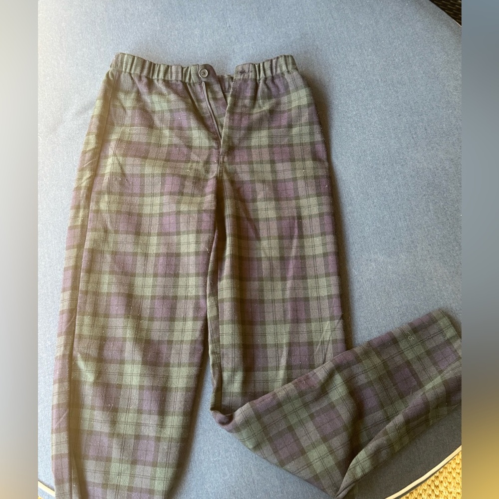 Old Brandy Melville Green trousers rarely worn